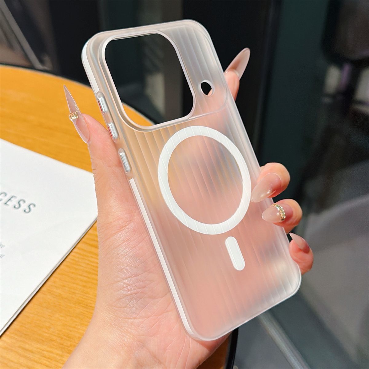 Lüks Buz Sisli Oluklu Şeritli  - Oppo Find X8 incelemesi ve fiyatı